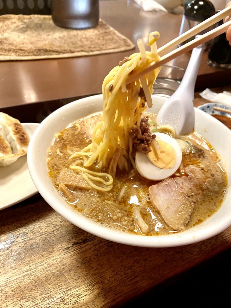 女将ちゃんの娘　推し　夜には危険なラーメン屋さん メインイメージ画像