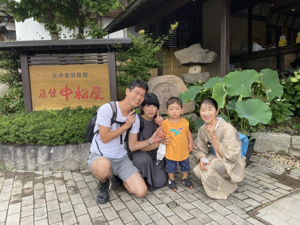 結婚式をしてくださったご夫婦様❤️ お子さんを連れて来てくれました。 メインイメージ画像