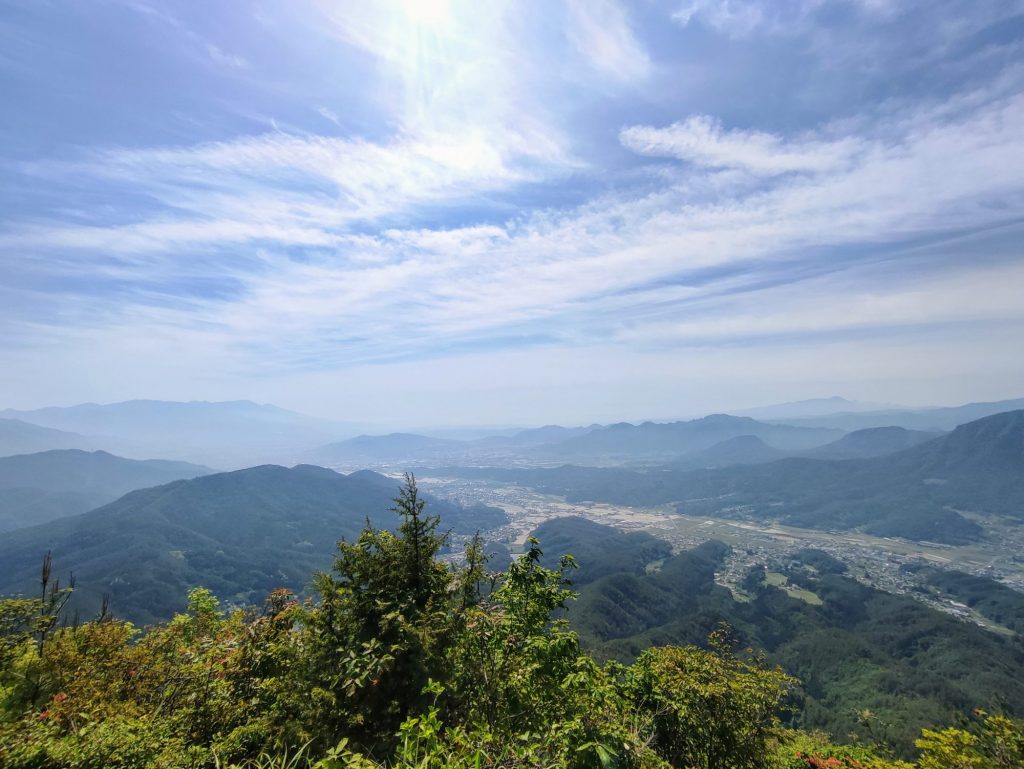 みちこの休日～新緑の 青木村 子檀嶺岳(こまゆみだけ)～ メインイメージ画像