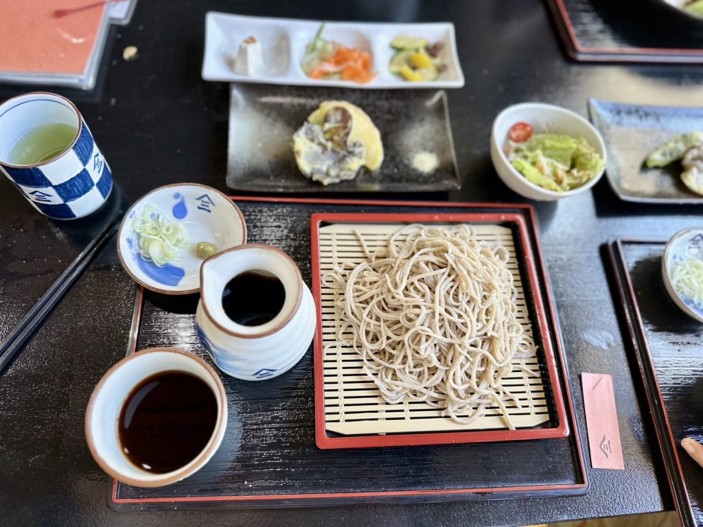 またまた行っちゃった！青木村の隠れ家『蕎麦屋やまさん』 メインイメージ画像