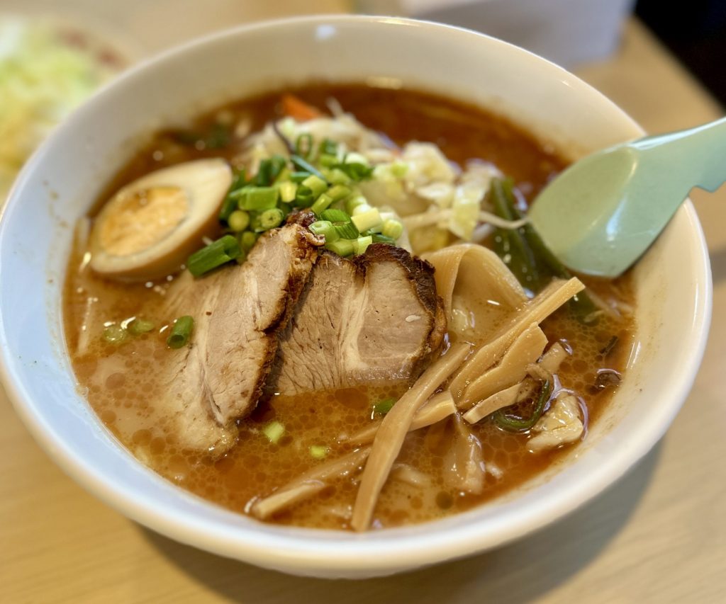 寒くなってくると、やっぱりラーメンが1番ですよね‼️ メインイメージ画像