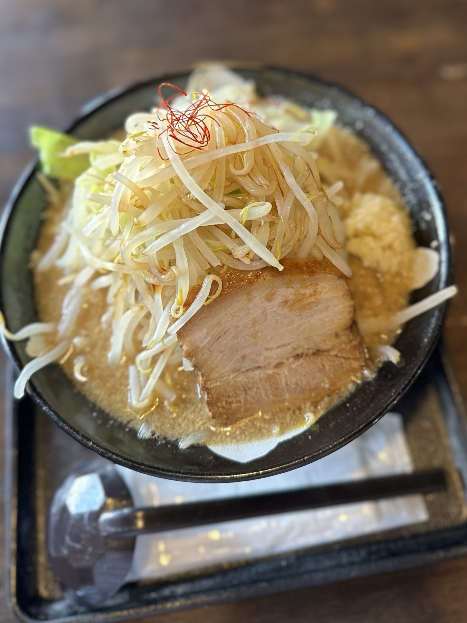 二郎系ラーメン 自家製麺」麺賊 喜三郎 上田店 | 別所温泉 親子三世代