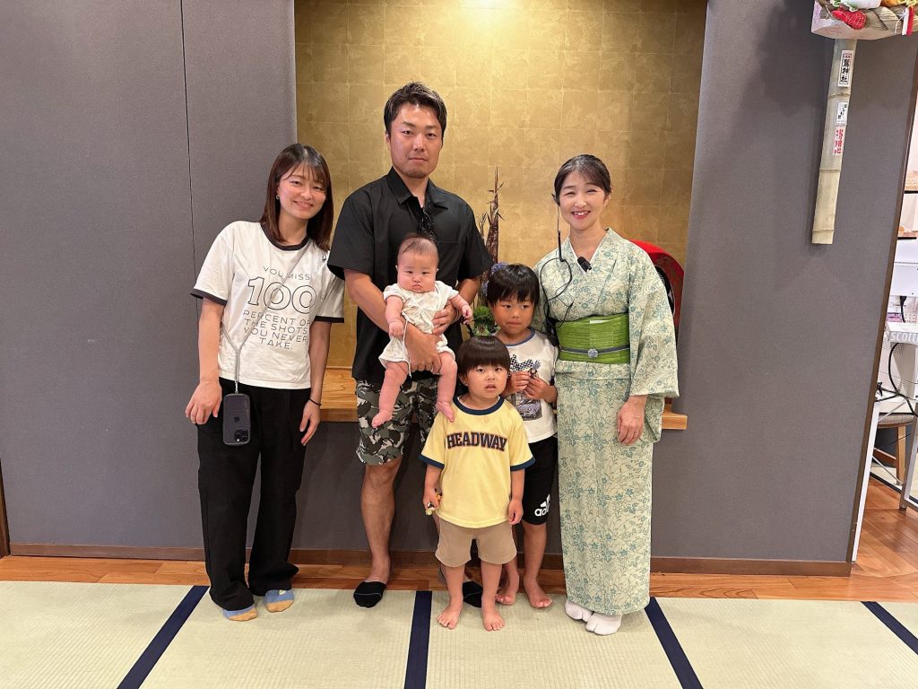 初‼️Kくん　❤️ 約束通り　おばあちゃん達とお越しくださいました❤️ メインイメージ画像