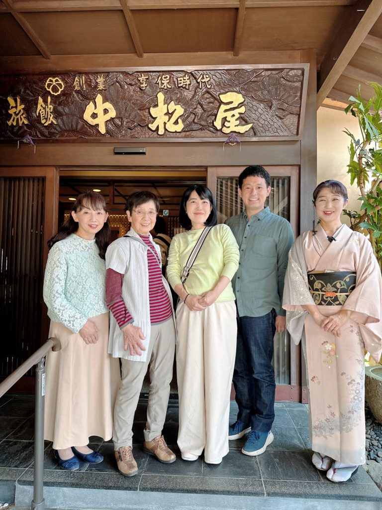 まーちゃん　のんちゃん　おばあちゃん孝行に女将ちゃん大感激✨ メインイメージ画像