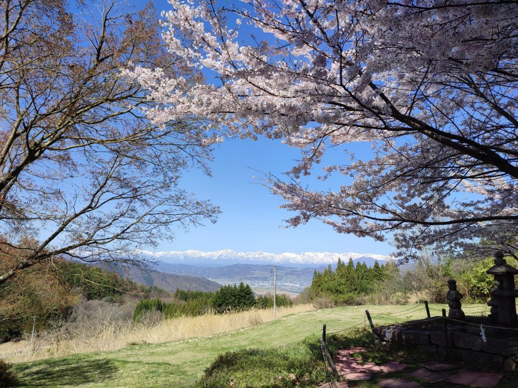 本当は誰にも教えたくない！！秘密の穴場～松代 皆神神社～ メインイメージ画像
